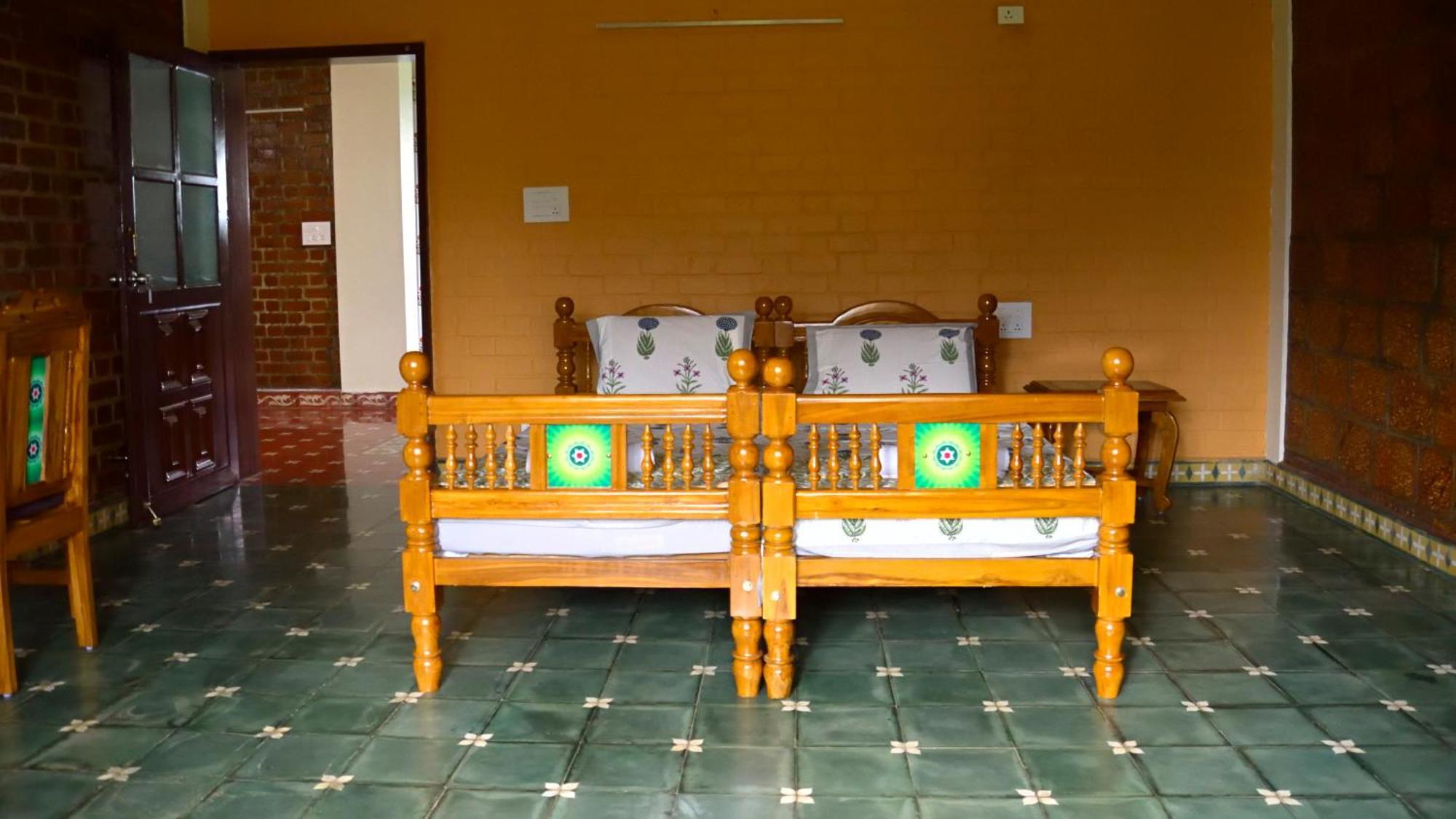 Lakshmi Illam Near Isha Yoga Adiyogi Apartment Alāndurai Екстериор снимка